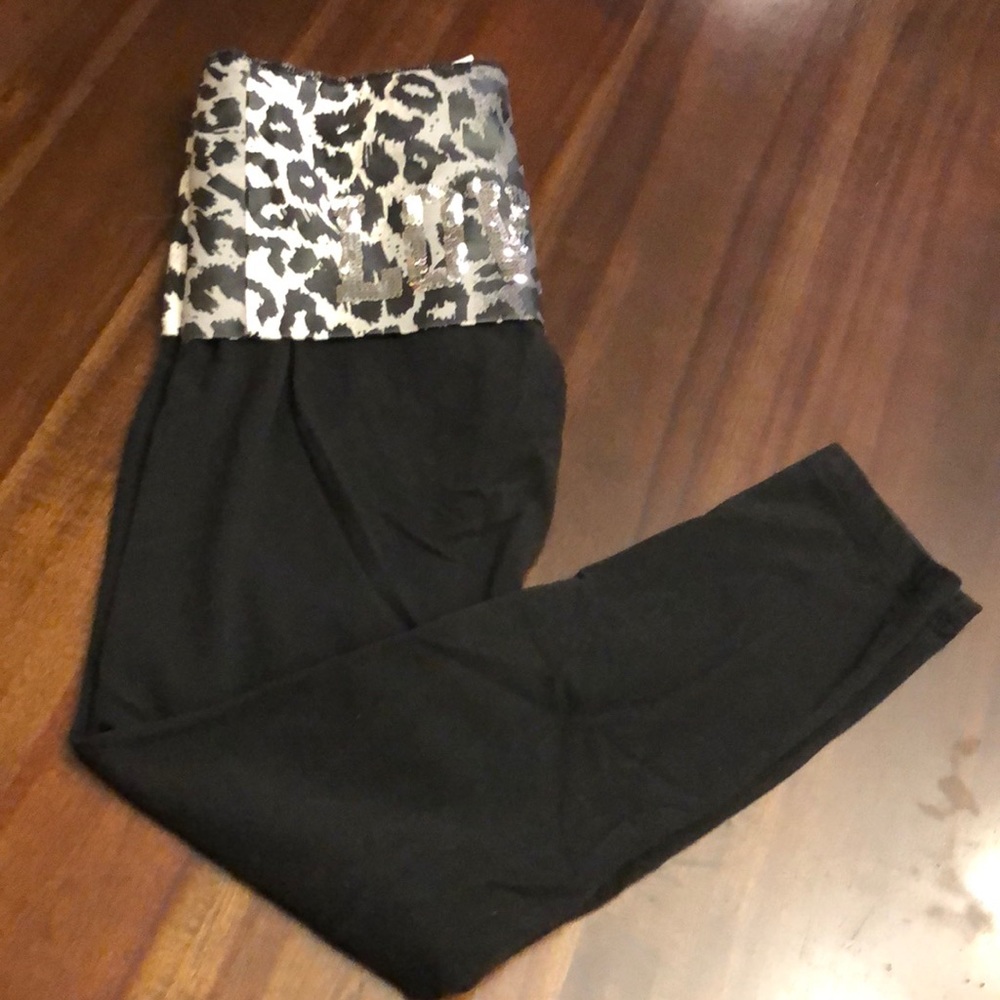 Victoria’s Secret PINK leggings